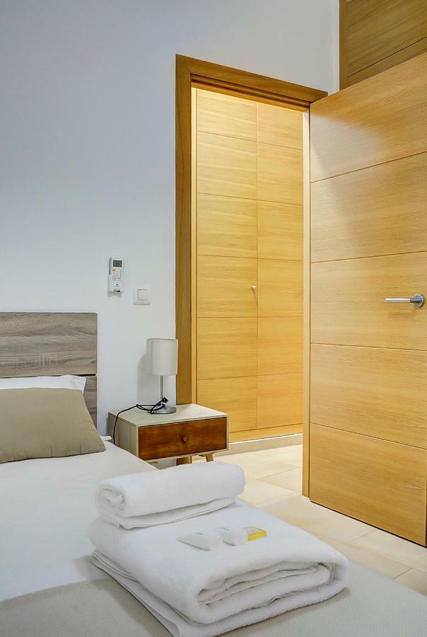 Apartamento San Julian Seville Exterior photo